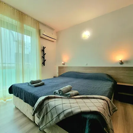 Apartmán Compact Sarafovo To The
